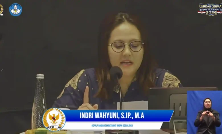 Salah satu juri Lomba Cerdas Cermat Empat Pilar MPR RI tingkat Provinsi Kalimantan Barat, Indri Wahyuni.
