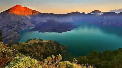 Keindahan Gunung Rinjani di Pulau Lombok.