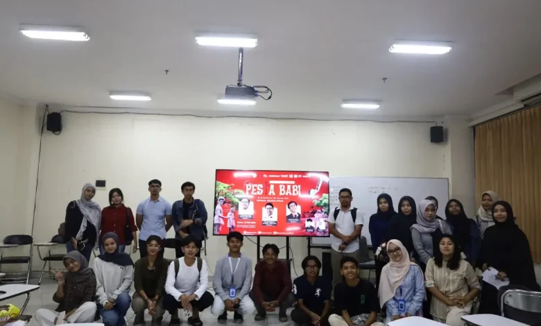 Nobar Film "Pesta Babi" Himasos Unram