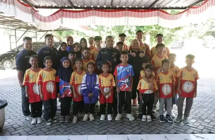 Wabup Ansori Lepas 30 Atlet Taekwondo Sumbawa