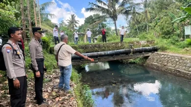 Olah TKP Penemuan Balita Balita Dilaporkan Hilang, Ditemukan Meninggal di Saluran Irigasi Sesaot