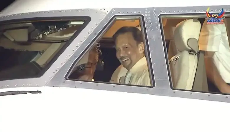 Sultan Brunei Terbangkan Pesawat Boeing 747 Hadiri KTT ASEAN di Filipina