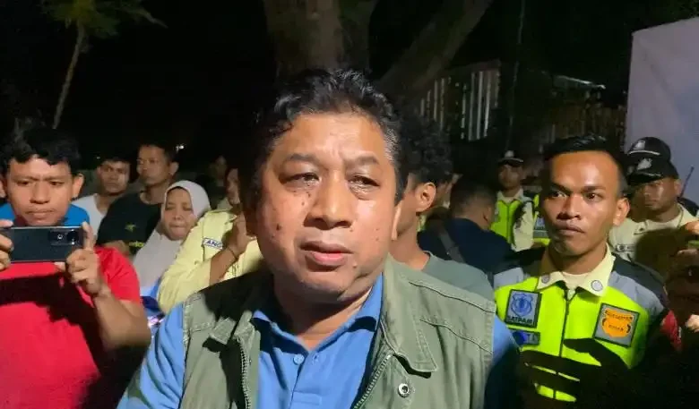 Wakil Rektor III Unram Sujita Nobar Film “Pesta Babi”