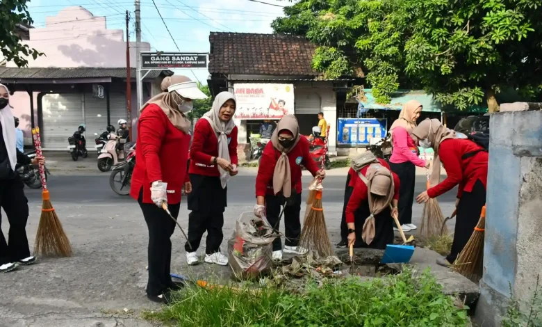 Pemkab Lombok Timur Aktifkan Gerakan "Selong Meriri" untuk Tangani Sampah