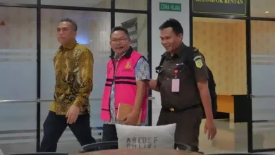 Mantan Sekda NTB Rosiady Husaenie Sayuti