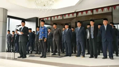 Momen Pemkab Lombok Timur saat peringatan Hari Otonomi Daerah dan membahas pengendalian inflasi pada Senin, 27 April 2026.