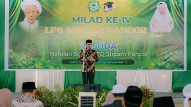 Wakil Bupati Lombok Timur Edwin Hadiwijaya saat membahas masalah elpiji di kegiatan peringatan milad ke-4 Lembaga Pendidikan Sosial (LPS) Sirzam Pancor pada Sabtu, 11 April 2026.