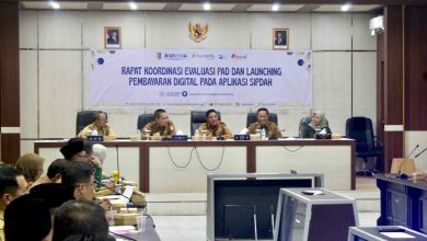 Pemkab Lombok Timur saat melakukan peluncuran Pembayaran Digital melalui aplikasi SIPDAH di Selong, Senin, 4 Mei 2026.
