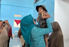 Ketua TP-PKK NTB, Hj. Sinta Agathia, saat berkunjung ke Lombok Timur, untuk bersinergi mewujudkan model Desa Berdaya di Sakra, Senin, 15 Juni 2026.