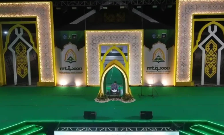 Momen peserta dari salah satu kafilah sedang tampil di acara MTQ XXXI NTB.