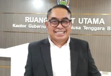 Wakil Ketua Komisi IV DPRD NTB, Sudirsah Sujanto saat diwawancarai NTBSatu, 20 Mei 2026.