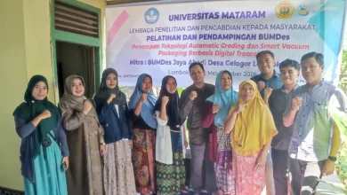 Tim PKM Unram dan Peserta Pelatihan kegiatan Pengabdian kepada Masyarakat (PKM) yang dilaksanakan di BUMDes Jaya Abadi, Desa Gelogor, Kecamatan Kediri, Kabupaten Lombok Barat.
