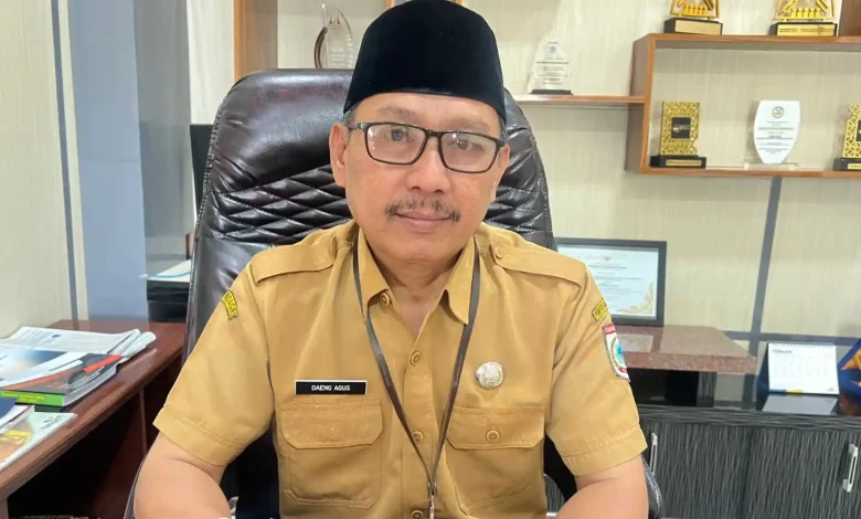 Kepala Badan Kepegawaian dan Pengembangan Sumber Daya Manusia (BKPSDM) KSB, Agusman. Foto: Andini