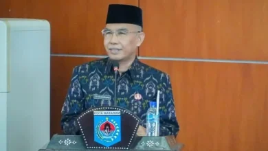 Wakil Wali Kota Mataram, TGH Mujiburrahman, memaparkan realisasi pendapatan yang melampaui target saat rapat paripurna DPRD Kota Mataram, Senin, 22 Juni 2026.