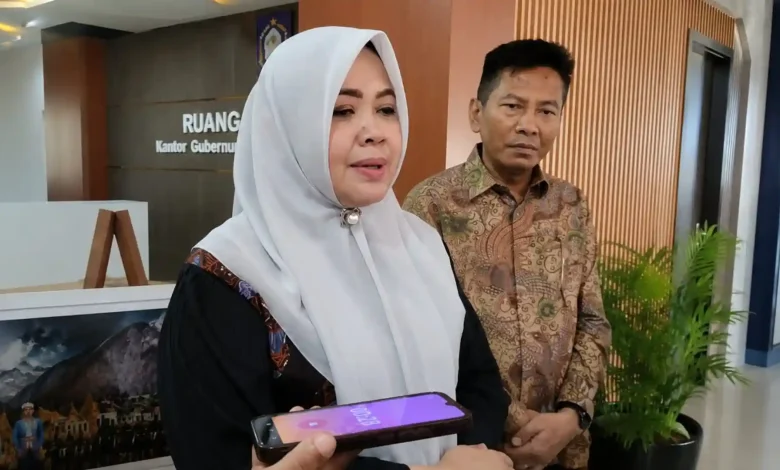Wakil Gubernur NTB, Indah Dhamayanti Putri, usai mengikuti rapat paripurna penyampaian jawaban Pemprov NTB atas kritik fraksi-fraksi DPRD NTB, Kamis, 25 Juni 2026.
