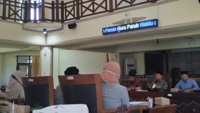 Hearing Forum Guru Paruh Waktu (FGPW) Lobar dengan DPRD Lobar dan Dinas terkait guna membahas kepastian nasib 31 honorer Lobar, Senin, 29 Juni 2026.