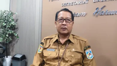 Sekda Kota Mataram, Lalu Alwan Basri, saat memberikan penjelasan mengenai temuan BPK, Selasa, 30 Juni 2026.