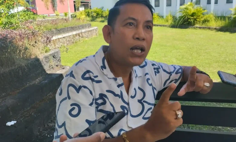 Wakil Ketua Komisi IV DPRD Lobar, Dr. Syamsuriansyah saat memberikan keterangan, Selasa, 30 Juni 2026.
