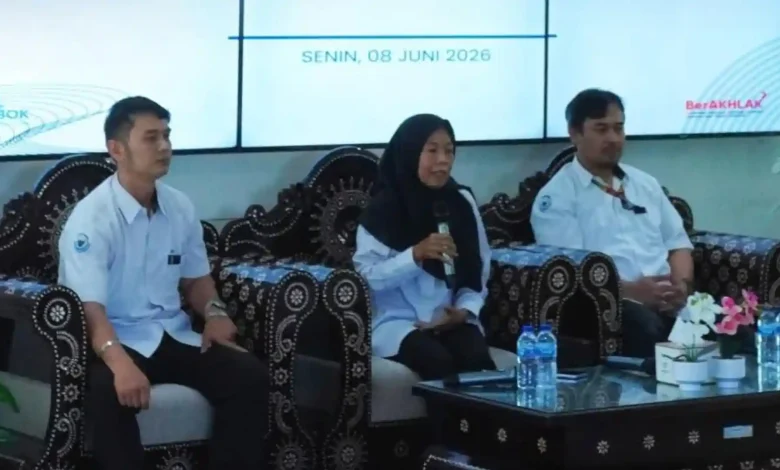 Penyampaian materi terkait standar pelayanan publik BPBL Lombok di Aula BPBL Lombok, Sekotong, Senin, 8 Juni 2026.