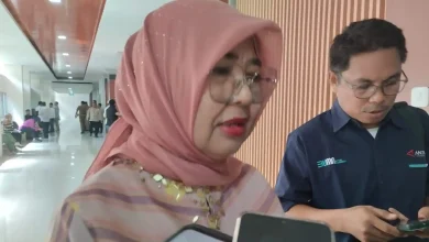 Ketua DPRD NTB, Baiq Isvie Rupaeda saat memberikan keterangan kepada Wartawan di Kantor Gubernur NTB, Selasa, 2 Juni 2026.