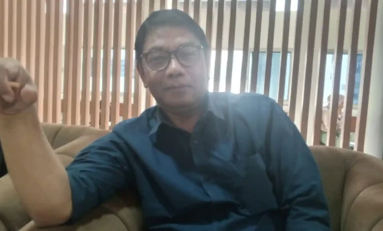 Ketua Komisi II DPRD NTB, Lalu Pelita Putra saat memberikan keterangan di Kantor Gubernur NTB, Selasa, 2 Juni 2026.