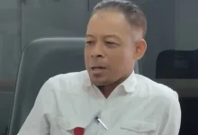Asisten III Setda Lobar, Fauzan Husniadi, saat memberikan keterangannya di Kantor Bupati Lobar, Rabu, 3 Juni 2026.