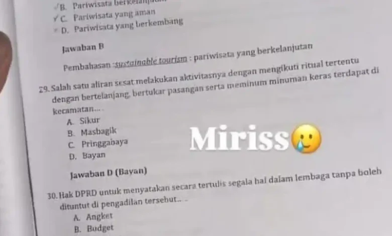 Lembaran soal ujian dengan nomor 29 yang memuat narasi kontroversial terkait Kecamatan Bayan yang viral belakangan ini.
