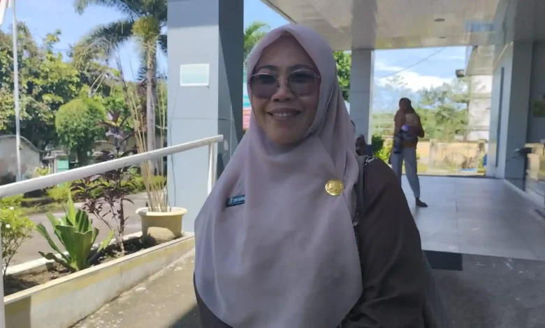 Kepala Dinas Kesehatan Lombok Barat, Erni Suryana.
