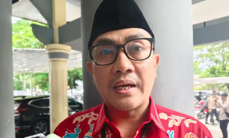 Kepala Dinas Kesehatan Kota Mataram, Emirald Isfihan, berbicara tentang target penurunan stunting di Kota Mataram.
