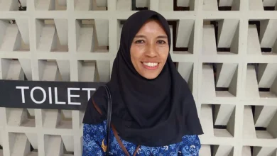 Camat Ampenan, Erma Suryani saat diwawancarai terkait kelurahan berdaya.