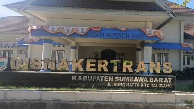 Kantor Disnakertrans Sumbawa Barat.