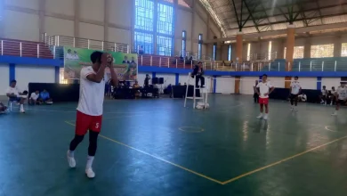 Pelaksanaan kualifikasi sepak takraw di GOR Tripat Gerung, Selasa, 14 Juli 2026.