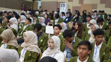 Suasana pembekalan Kuliah Kerja Nyata–Pembelajaran Pemberdayaan Masyarakat (KKN-PPM) Ke-43 bagi mahasiswa Unizar, Selasa, 14 Juli 2026.