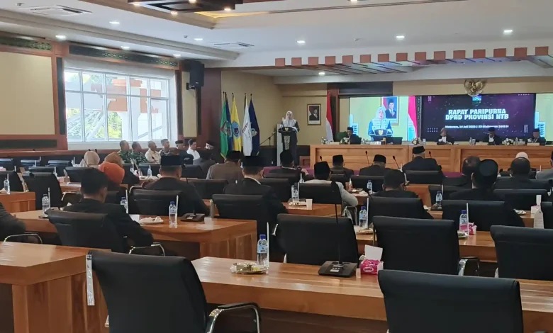 Wakil Gubernur NTB, Indah Dhamayanti Putri saat menyampaikan Rancangan KUA PPAS APBD Tahun 2027 di Rapat Paripurna, Selasa, 14 Juli 2026.