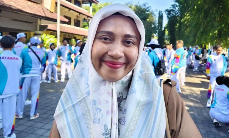 Lurah Jempong Baru, Fika Wulan Hartati.