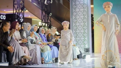 Fesyen Muslim menjadi salah satu primadona di Kota Mataram pada pelaksanaan Lombok Syariah Festival 2026.