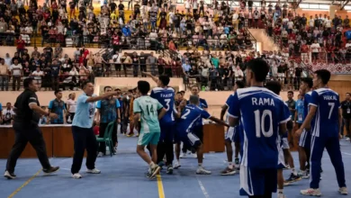 Kericuhan terjadi saat pertandingan bola voli putra Porprov XII NTB 2026 antara Tim Lombok Barat dan Dompu, Sabtu malam, 19 Juli 2026.
