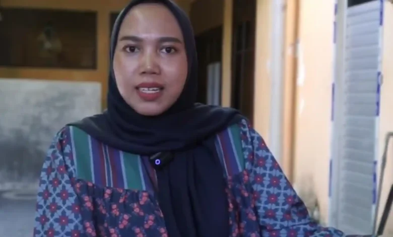 Lurah Pagesangan Barat, Putri Aydul Sakinah.