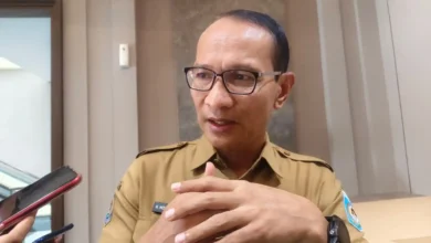 Wali Kota Mataram, Mohan Roliskana diwawancarai seputar inisiasi pengenaan pajak terhadap kos-kosan di Kota Mataram, Senin, 20 Juli 2026.