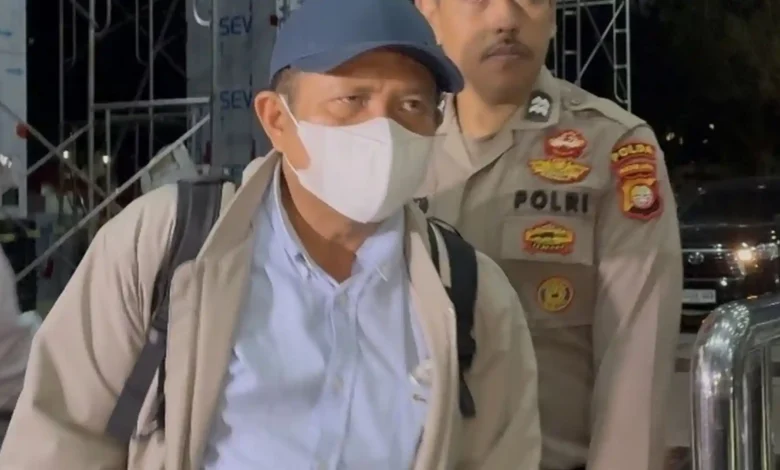 Bupati Lombok Barat, Lalu Ahmad Zaini (LAZ) saat tiba di Gedung Merah Putih KPK usat terjaring dalam Operasi Tangkap Tangan (OTT) pada Senin, 20 Juli 2026.