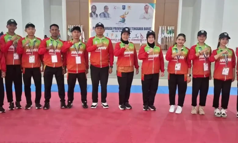 Kontingen gimnastik Kabupaten Sumbawa Barat berhasil menyabet gelar juara umum dengan raihan 12 medali pada ajang Porprov XII NTB 2026 di GOR IPDN, Lombok Tengah.