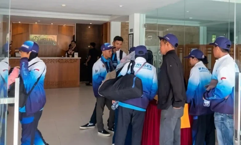 Suasana Lobby di Hotel Kautaman, Kota Mataram, Kedatangan atlet dan ofisial Pekan Olahraga Provinsi (Porprov) XII NTB.