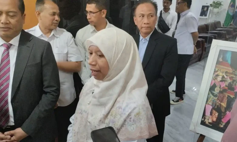Wakil Bupati Lombok Barat, Ummi Nurul Adha (UNA) usai bertemu dengan Gubernur NTB, Lalu Muhammad Iqbal, Rabu, 22 Juli 2026.