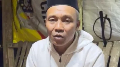 Rum, ayah dari salah satu korban santri terbakar di Lombok Tengah buka suara soal videonya saat di Polda NTB, Kamis, 23 Juli 2026.