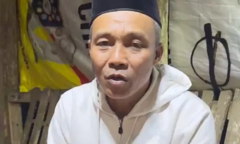 Rum, ayah dari salah satu korban santri terbakar di Lombok Tengah buka suara soal videonya saat di Polda NTB, Kamis, 23 Juli 2026.