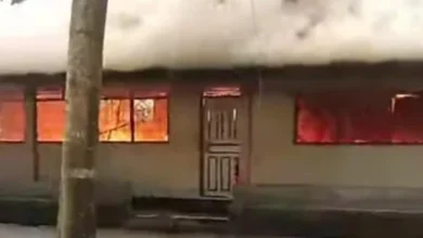 Kebakaran di Mts Nujumul Huda di Desa Lembar pada Jumat, 24 Juli 2026.