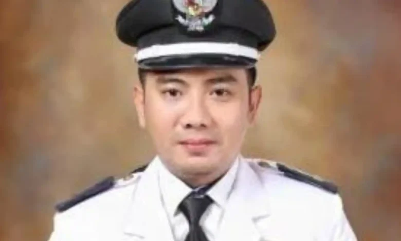Lurah Mayura, I Komang Oka Tri Cahyadi.