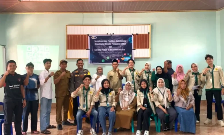 Suasana sesi foto bersama usai pelatihan pemasaran digital bagi pelaku UMKM di Desa Montong Are, Senin, 13 Juli 2026.