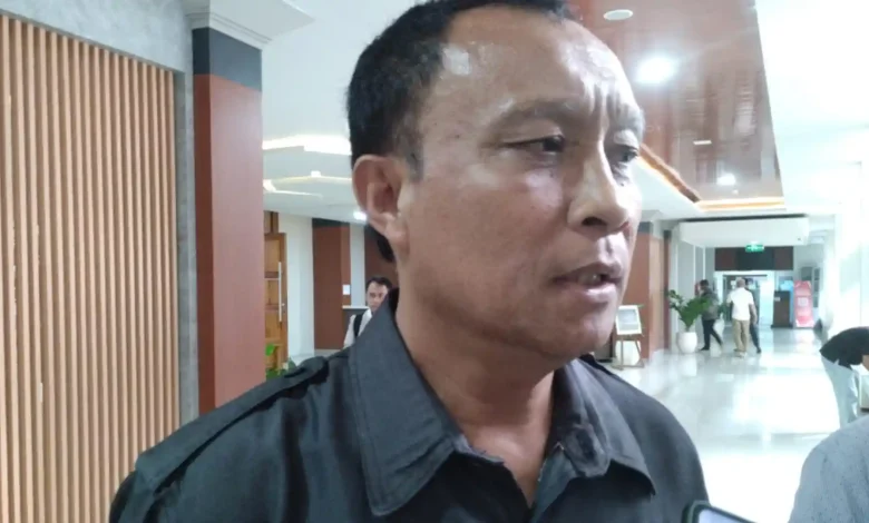 Anggota Komisi V DPRD NTB, Made Slamet saat diwawancarai NTBSatu beberapa waktu lalu, Juni 2026.