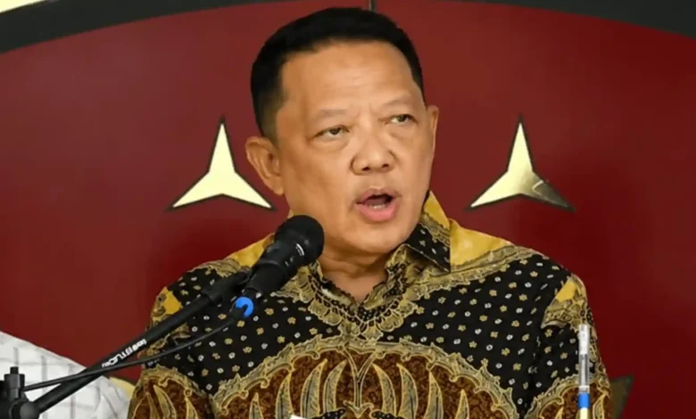 Mantan Jaksa Agung Muda Bidang Tindak Pidana Khusus (Jampidsus) Kejaksaan Agung, Febrie Adriansyah saat jumpa pers pada Jumat, 10 Juli 2026.